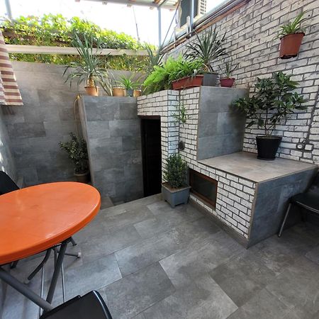 Дом 33 Возле Клиники Астхик Villa Yerevan Bagian luar foto