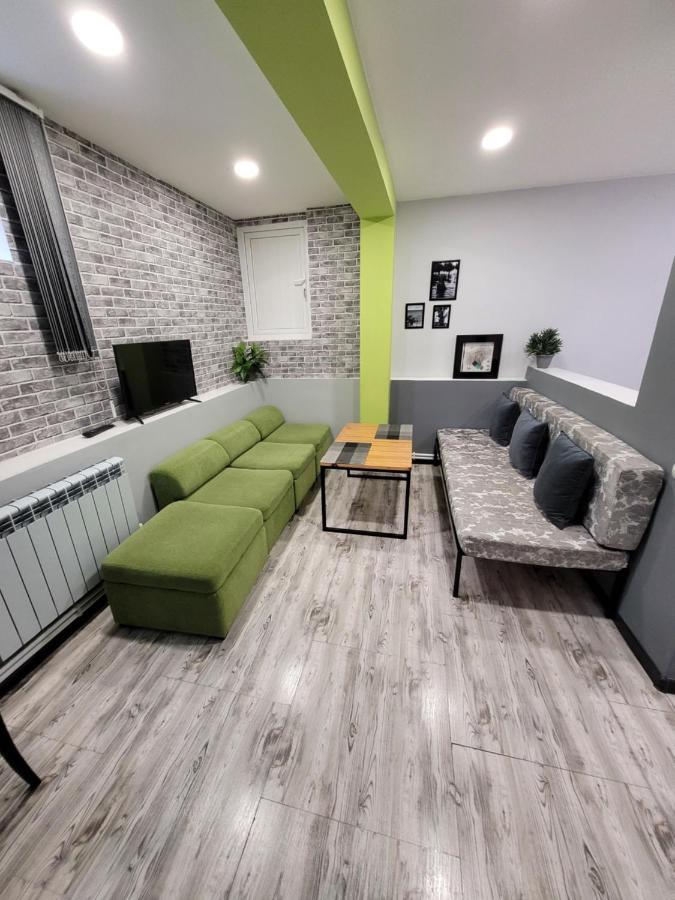 Дом 33 Возле Клиники Астхик Villa Yerevan Bagian luar foto