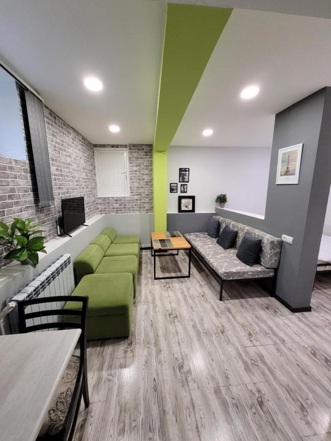 Дом 33 Возле Клиники Астхик Villa Yerevan Bagian luar foto